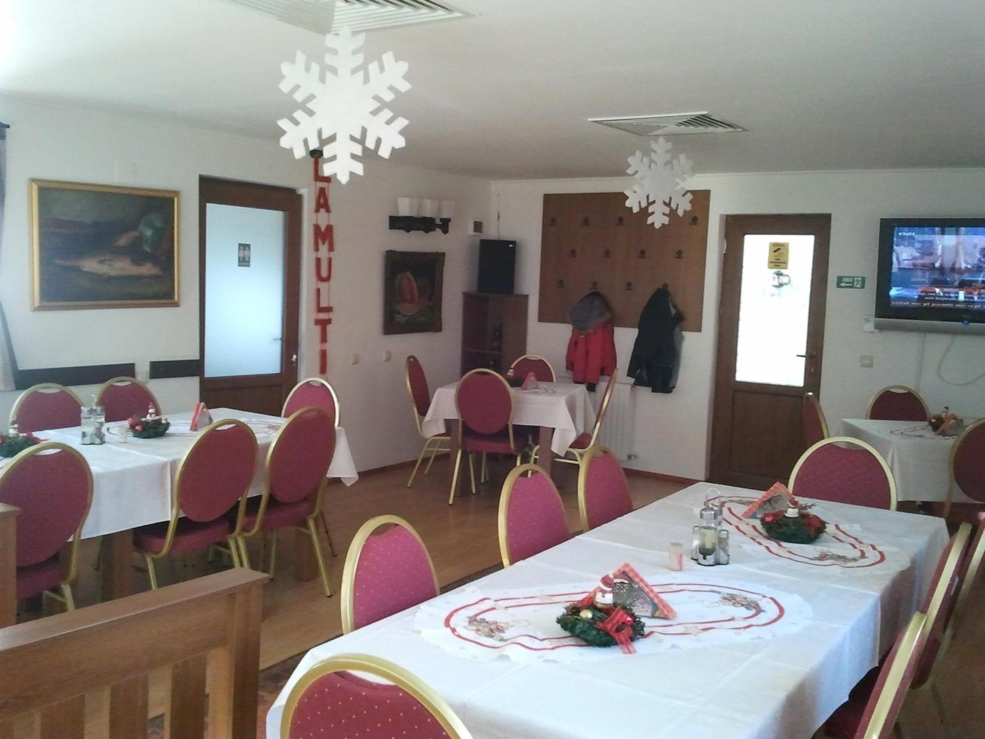 New Aosta Garden Hotel Sinaia Exterior foto