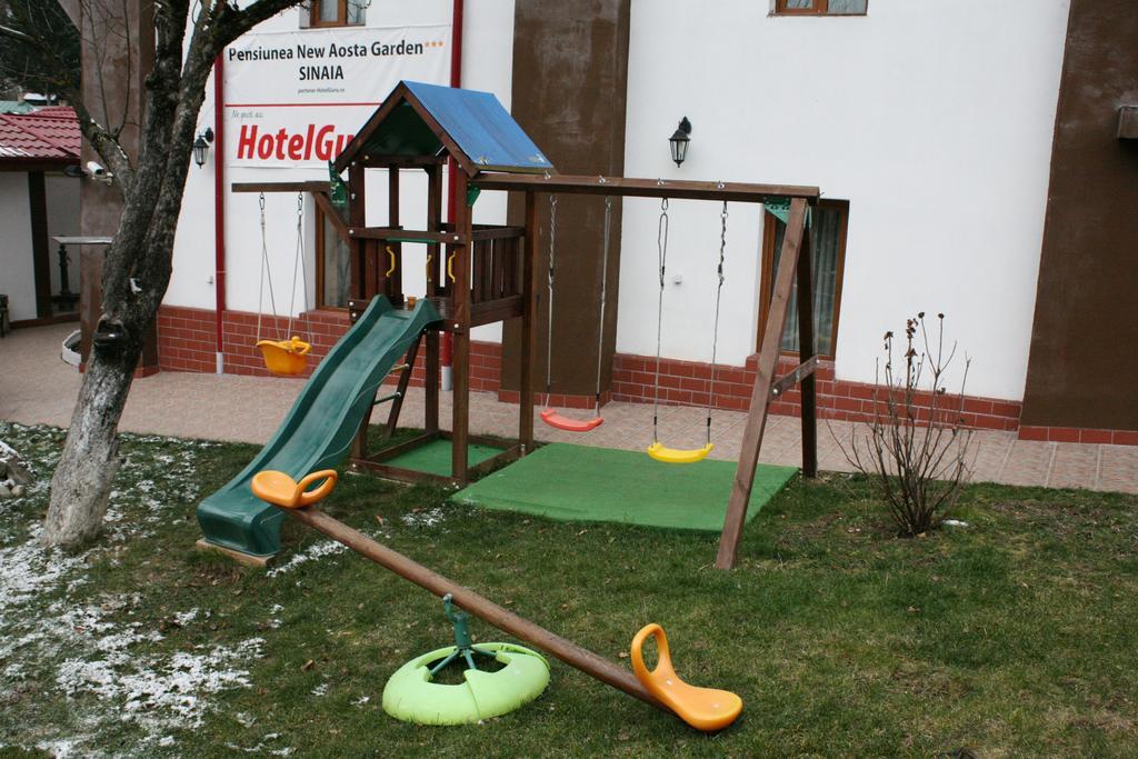 New Aosta Garden Hotel Sinaia Exterior foto