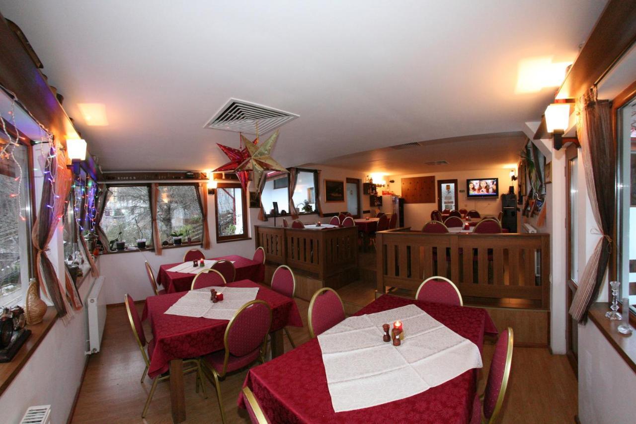 New Aosta Garden Hotel Sinaia Exterior foto