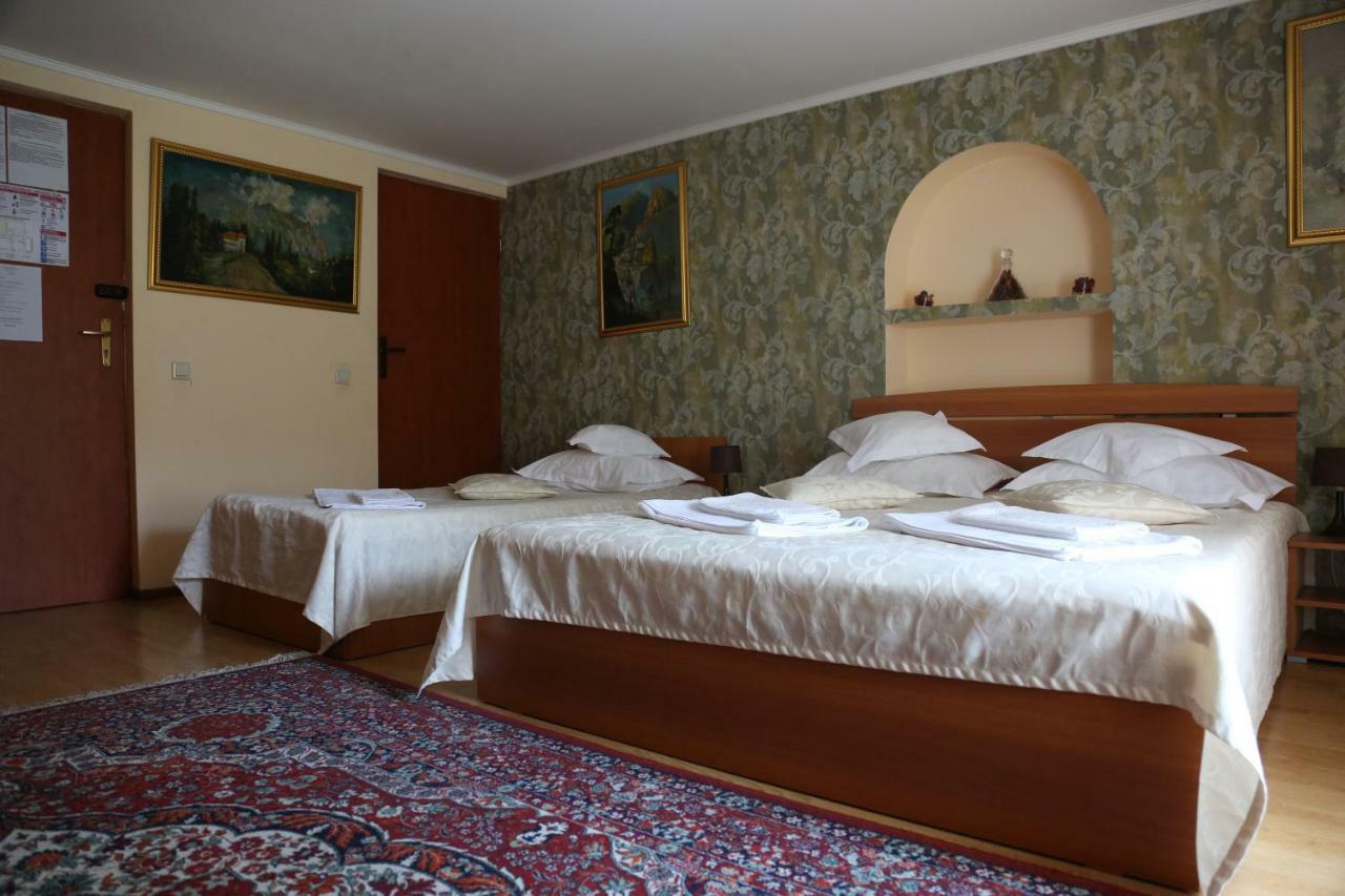 New Aosta Garden Hotel Sinaia Exterior foto