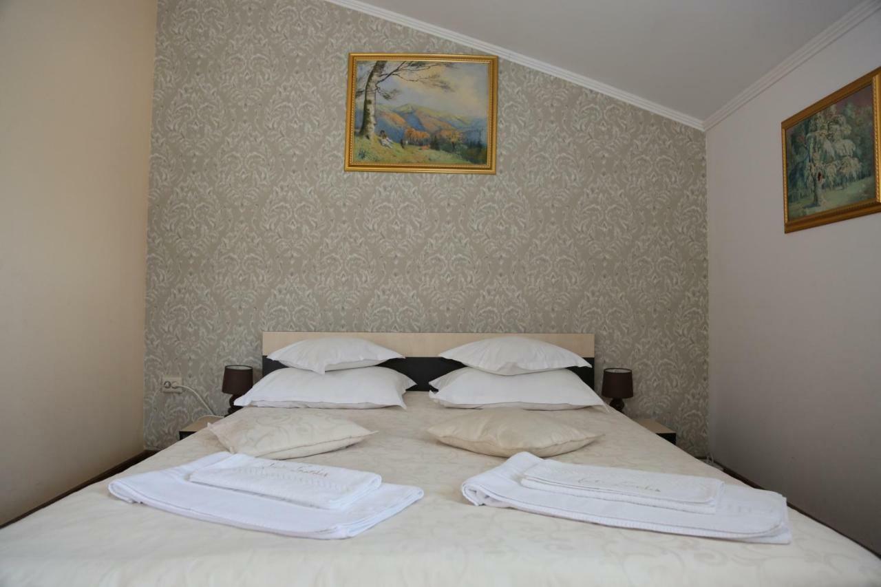 New Aosta Garden Hotel Sinaia Exterior foto