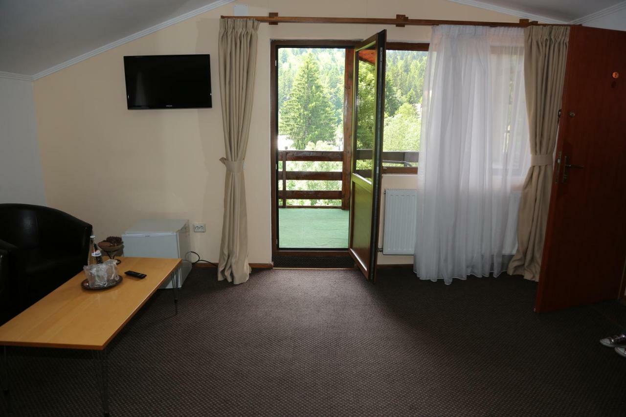 New Aosta Garden Hotel Sinaia Exterior foto